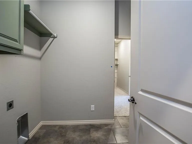 2801 Cypress Springs Blvd — Photo 21