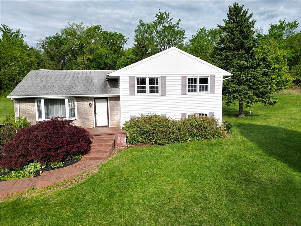 1st image of 695 Hill Rd