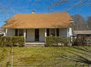1313 Old Hollow Rd, Winston Salem, NC 27105