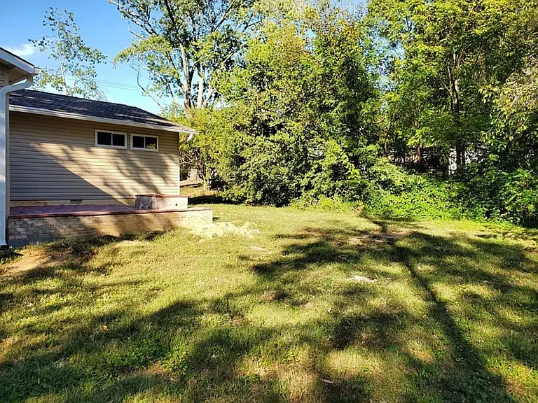1505 Rambling Rd — Photo 16