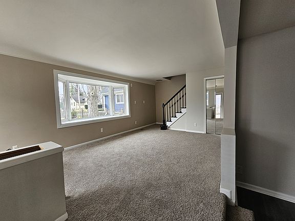 2nd image of 333 E Windemere Ave