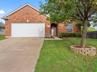 2217 Collington Dr, Roanoke, TX 76262