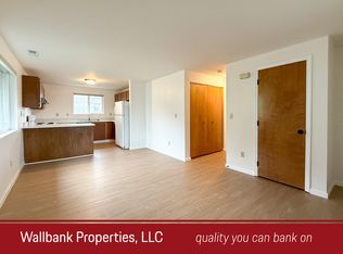 2080 NE Fairview Ave #D, Grants Pass, OR 97526