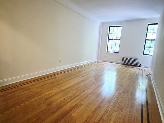 2nd image of 302 W 87th St APT 31
