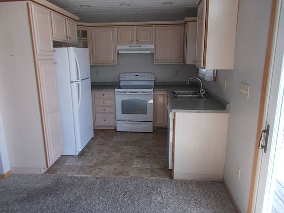 5th image of 1740 Tanglewood Dr