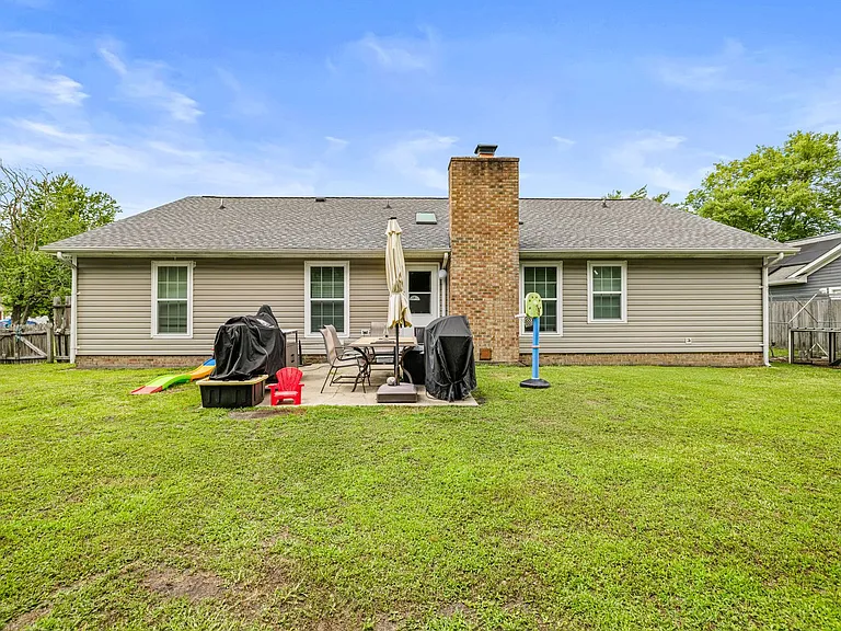 132 Stonemark Ct — Photo 33