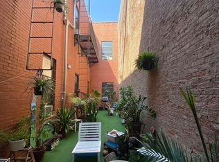 267 Grand St #1R, Brooklyn, NY 11211