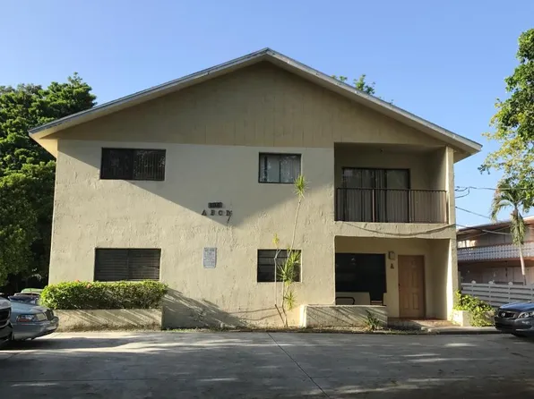 1017 SW 8th St APT C, Hallandale Beach, FL 33009