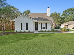 7541 Hickory Ridge Dr, Denham Springs, LA 70706