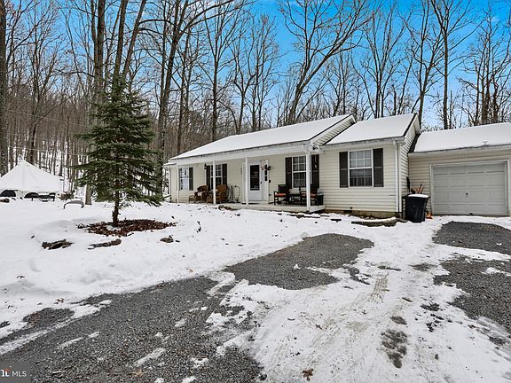 3rd image of 460 Apple Jack Ln