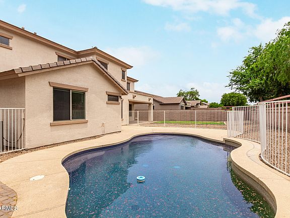 3rd image of 18429 E SWAN Drive