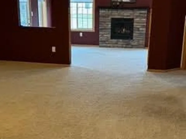 9382 Eagle Ct, Monticello, MN 55362