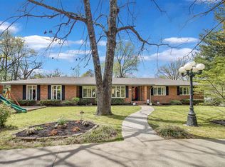 211 Meadowlark Trl, Bowling Green, KY