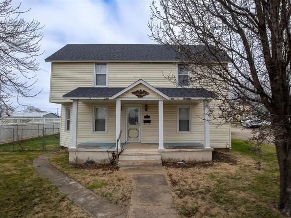 804 S Main St, Fredericktown, MO 63645