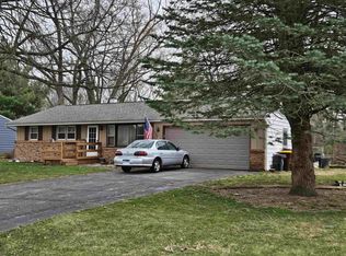 1411 Gladys Dr, Machesney Park, IL
