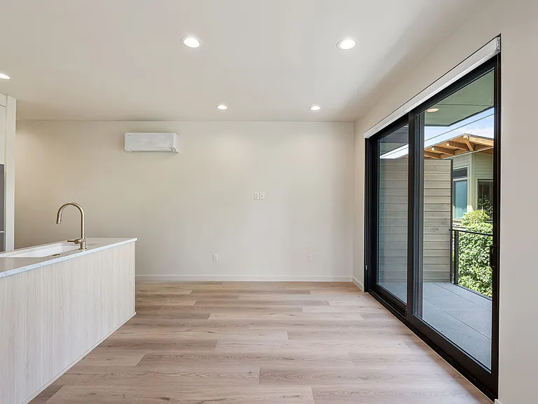 315 Riverside Blvd #3 — Photo 13