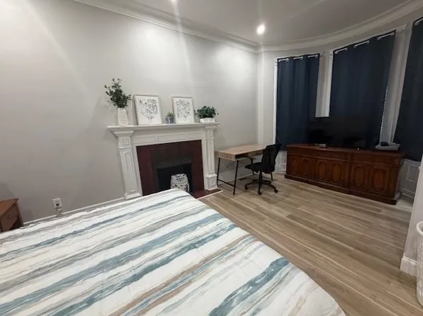 257 Woodlawn Avenue image 9 of 21