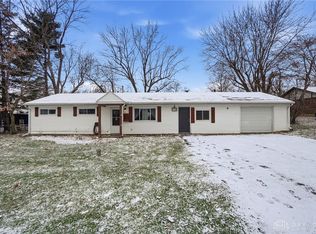 1745 Maple Ln, Dayton, OH 45432