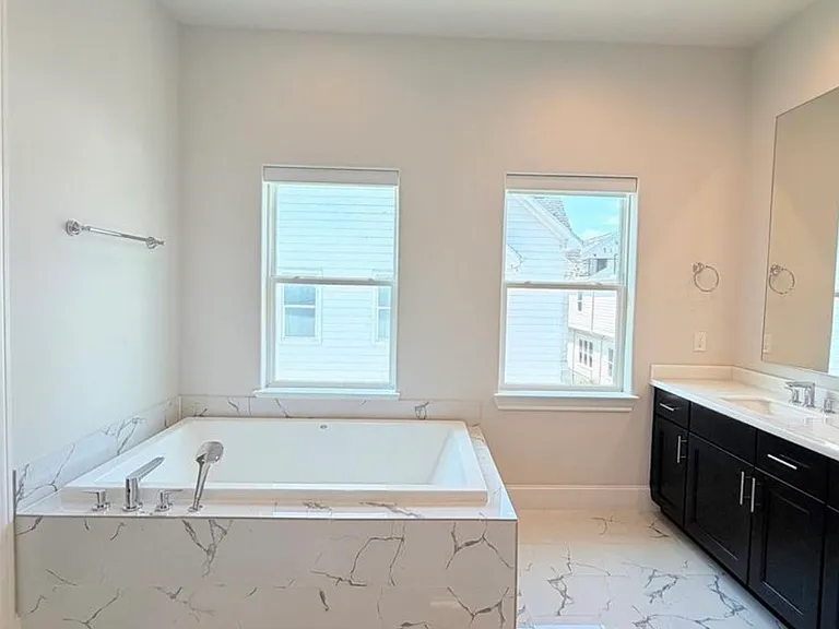 829 Cage St — Photo 5