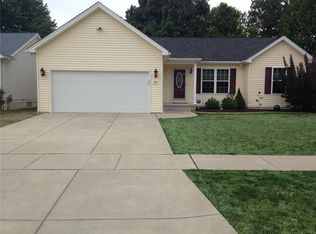 304 Briarwood Dr, North Tonawanda, NY 14120