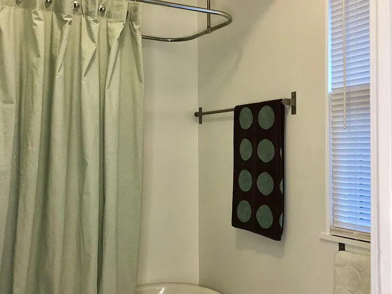 1116 Kenilworth Ave #4 — Photo 6