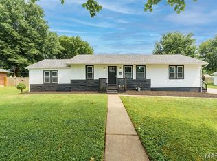 2431 Pine St, Granite City, IL 62040