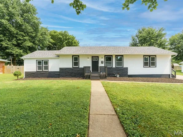 2431 Pine St, Granite City, IL 62040