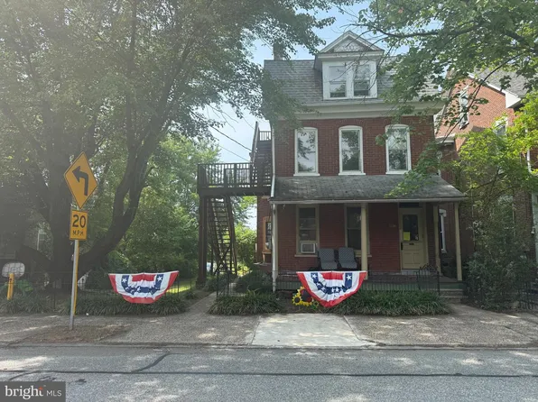 657 N Charlotte St, Pottstown, PA 19464