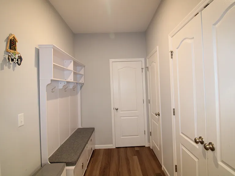 818 Memsie Dr — Photo 33