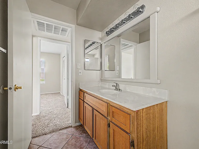 3338 W Tonto Ln — Photo 32