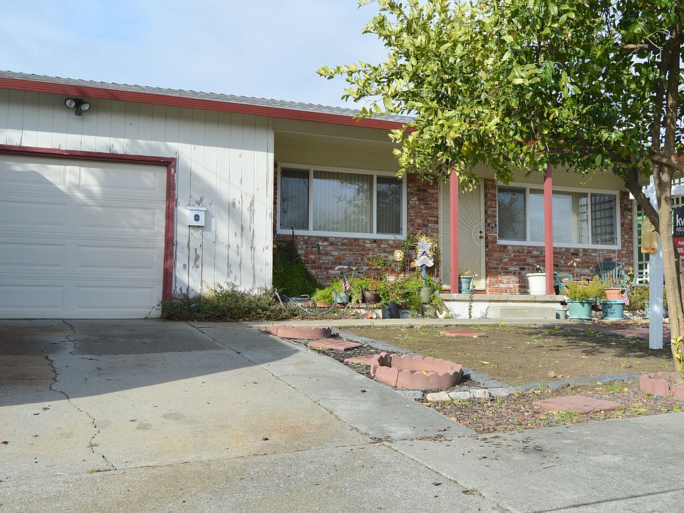 1st image of 1204 Giovanni St