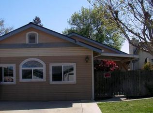 4911 W Victor Ct, Visalia, CA 93277