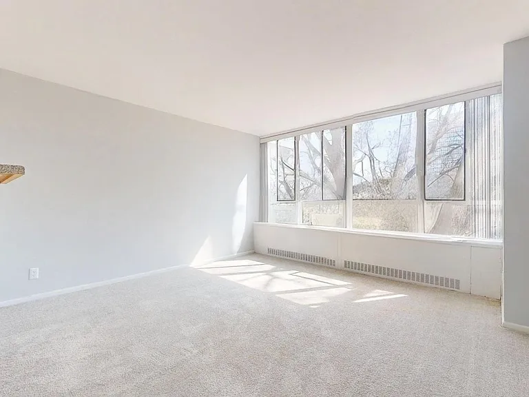 Lake Meadows Apartments — Photo 97