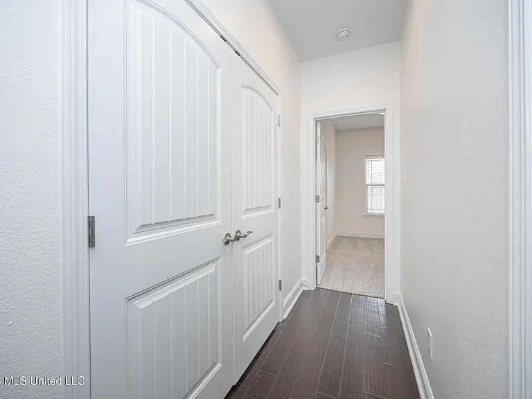 931 Old Towne St — Photo 18