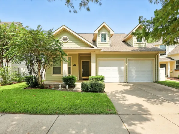 1105 Oakcrest Dr, Aubrey, TX 76227