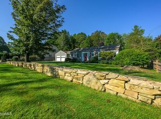 138 E New Lenox Rd, Pittsfield, MA 01201