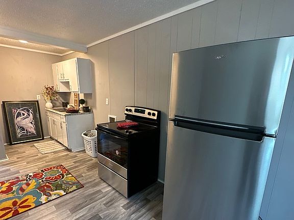 3rd image of 320 Osceola St APT 11