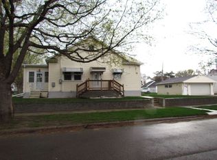 445 Reber Ave, Waterloo, IA 50701