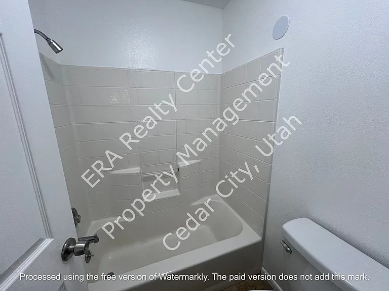 576 W 1045 N #A9 — Photo 9