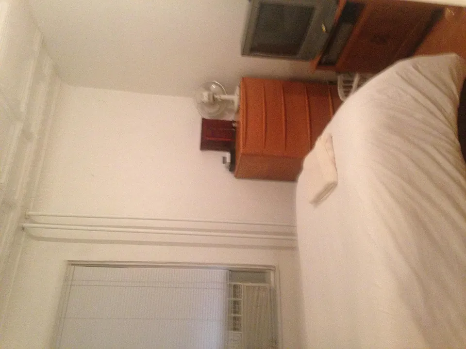 Bedroom #1 (1/2)