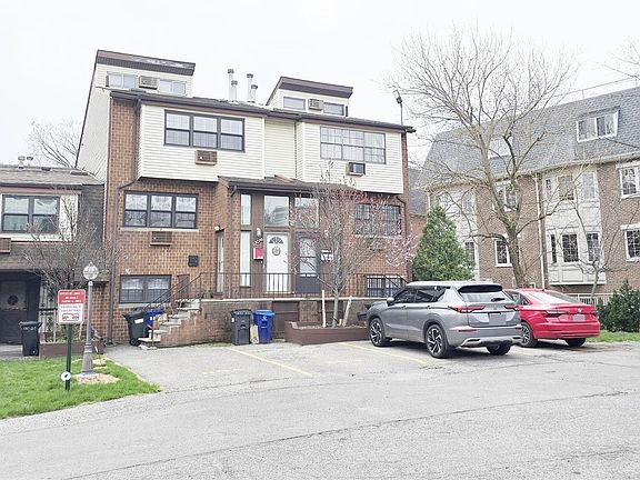 2nd image of 120-16 Cove Court #87A