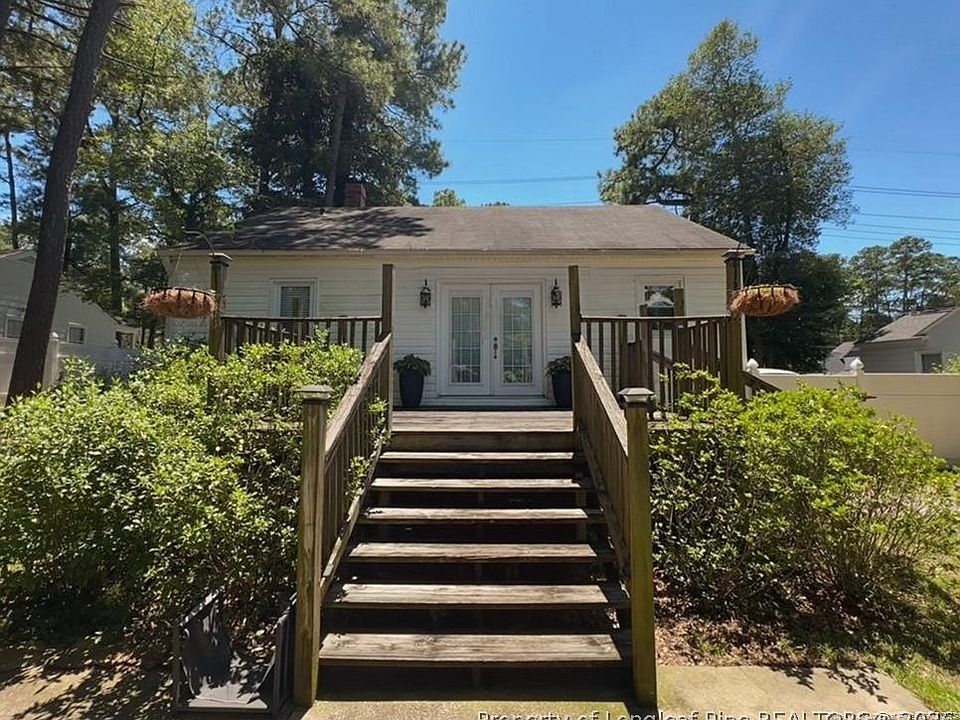 2nd image of 1706 Bragg Blvd