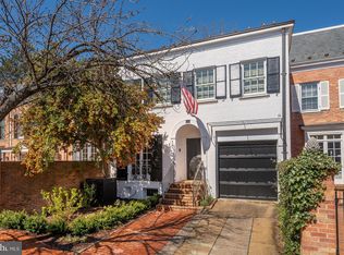 3039 W Lane Keys NW, Washington, DC 20007