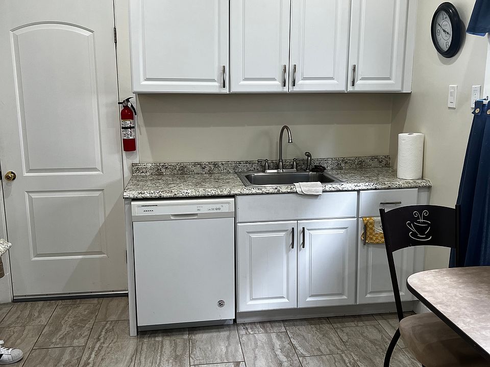 561 Spring St Buffalo NY Zillow