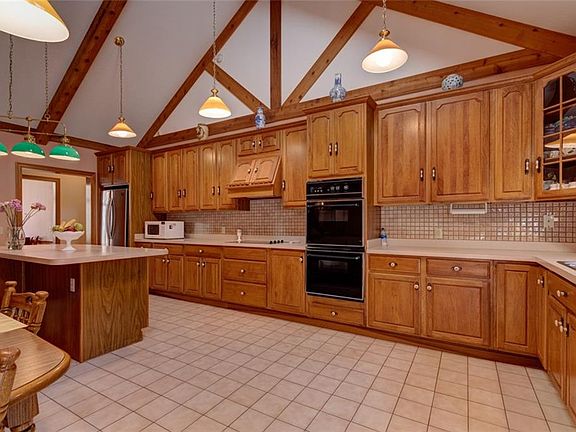 2nd image of 2910 Millgate Dr