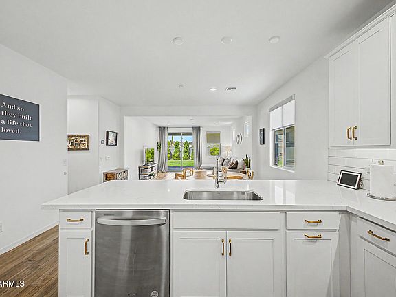 5th image of 13578 W SHIFTING SANDS Drive
