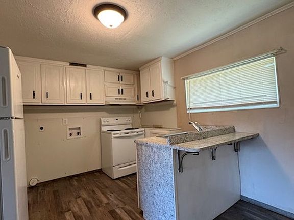 5th image of 115 Nancy Dr