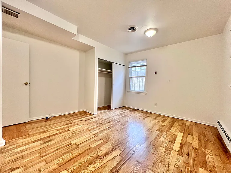 931 Spruce St #B — Photo 9