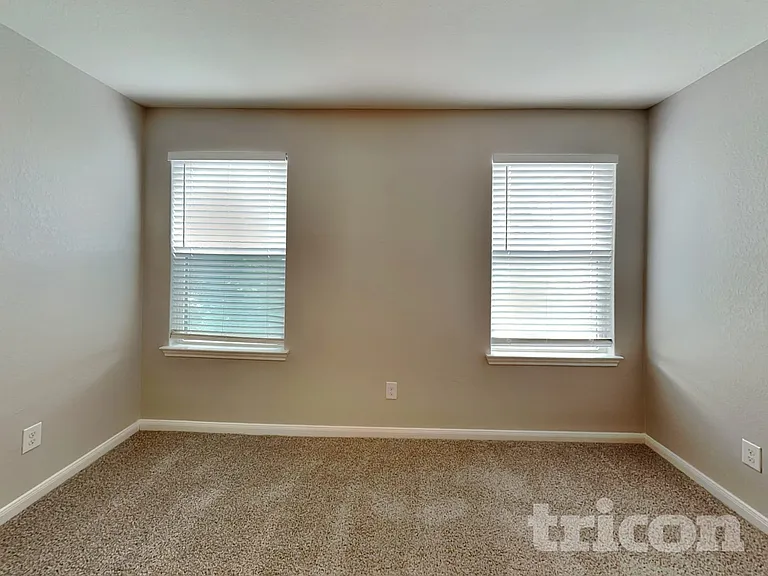 6115 Southern Vis — Photo 8