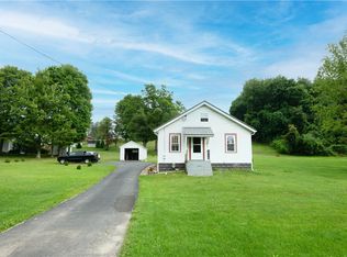 255 Blackhawk Rd, Beaver Falls, PA 15010